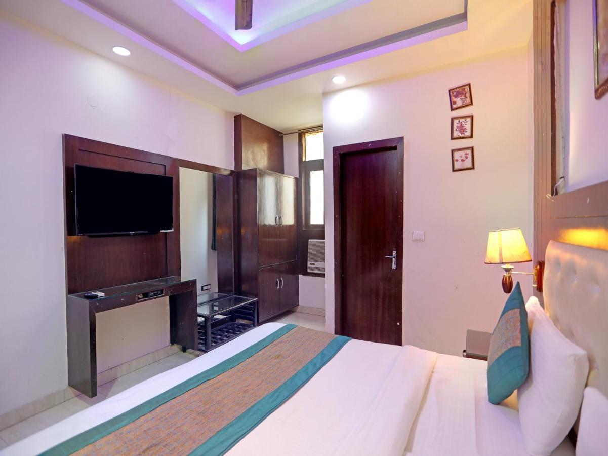 Hotel Tashkent Palace - Near New Delhi Railway Station Exterior foto
