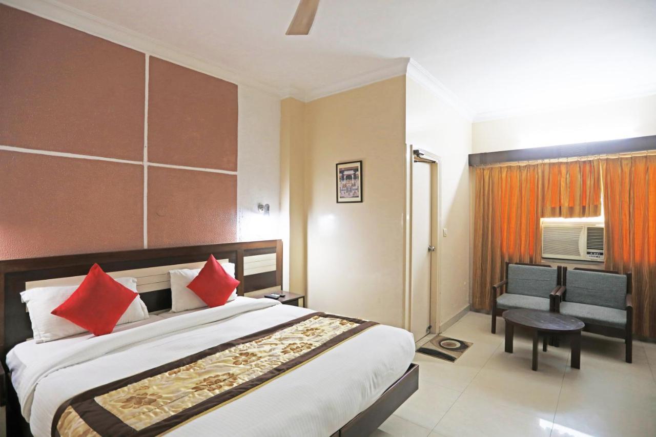 Hotel Tashkent Palace - Near New Delhi Railway Station Exterior foto