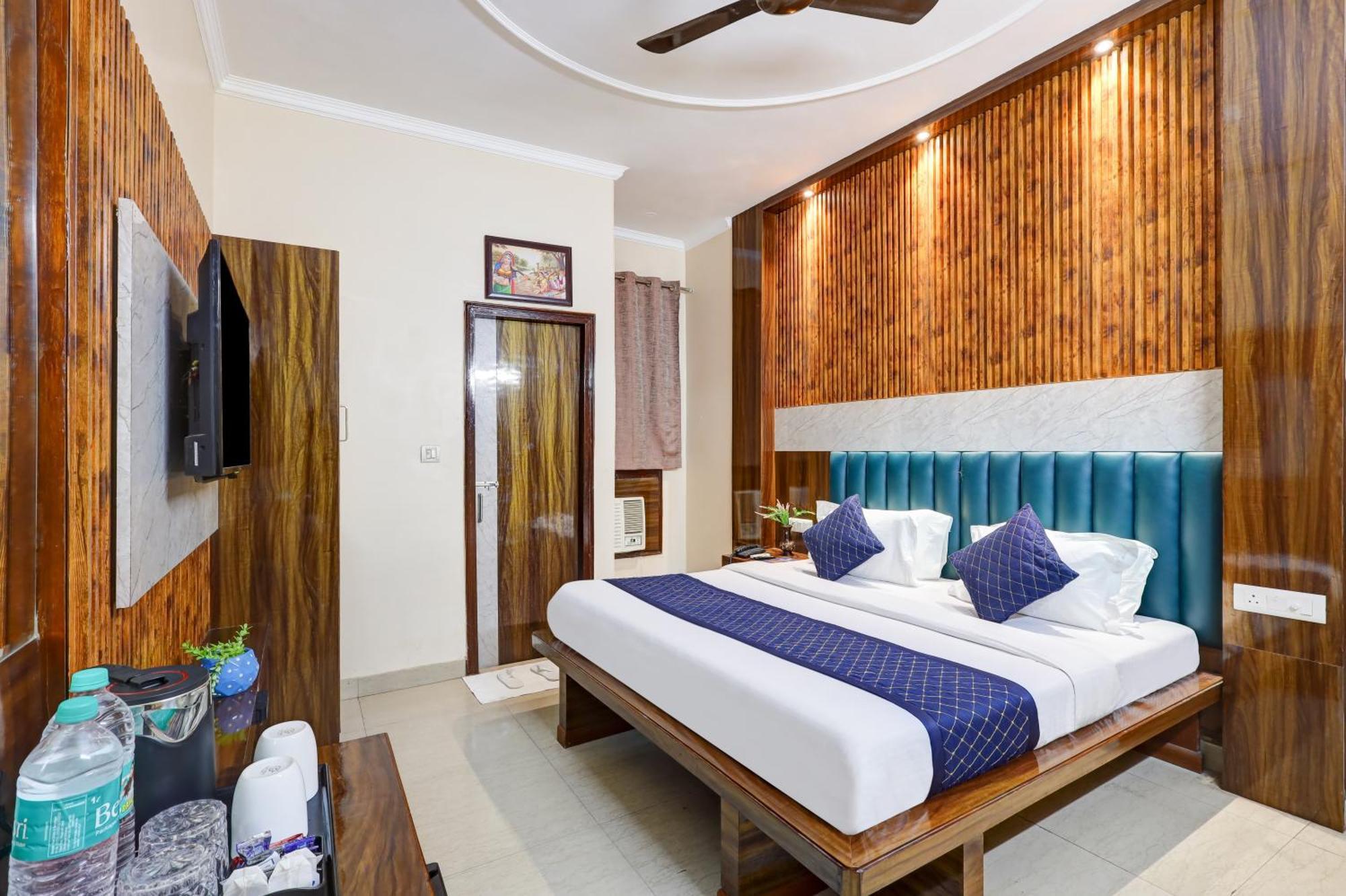 Hotel Tashkent Palace - Near New Delhi Railway Station Exterior foto