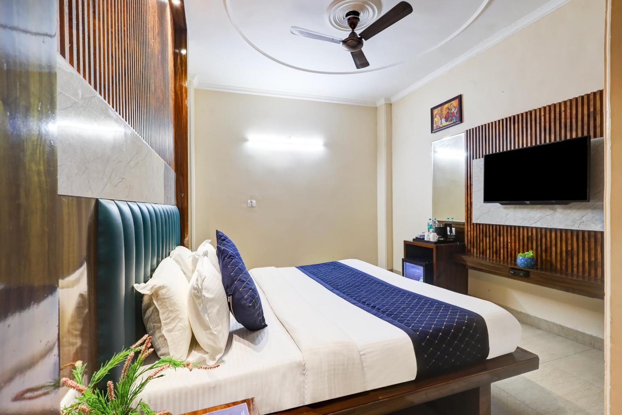 Hotel Tashkent Palace - Near New Delhi Railway Station Exterior foto