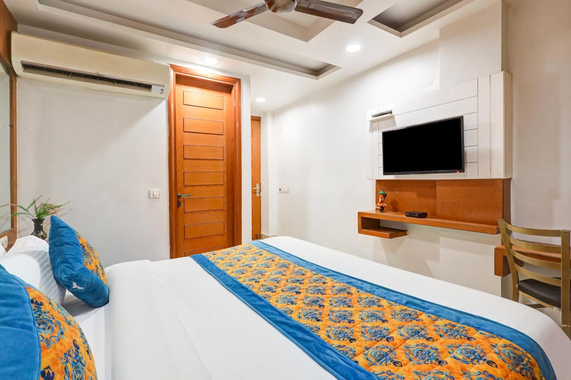 Hotel Tashkent Palace - Near New Delhi Railway Station Exterior foto