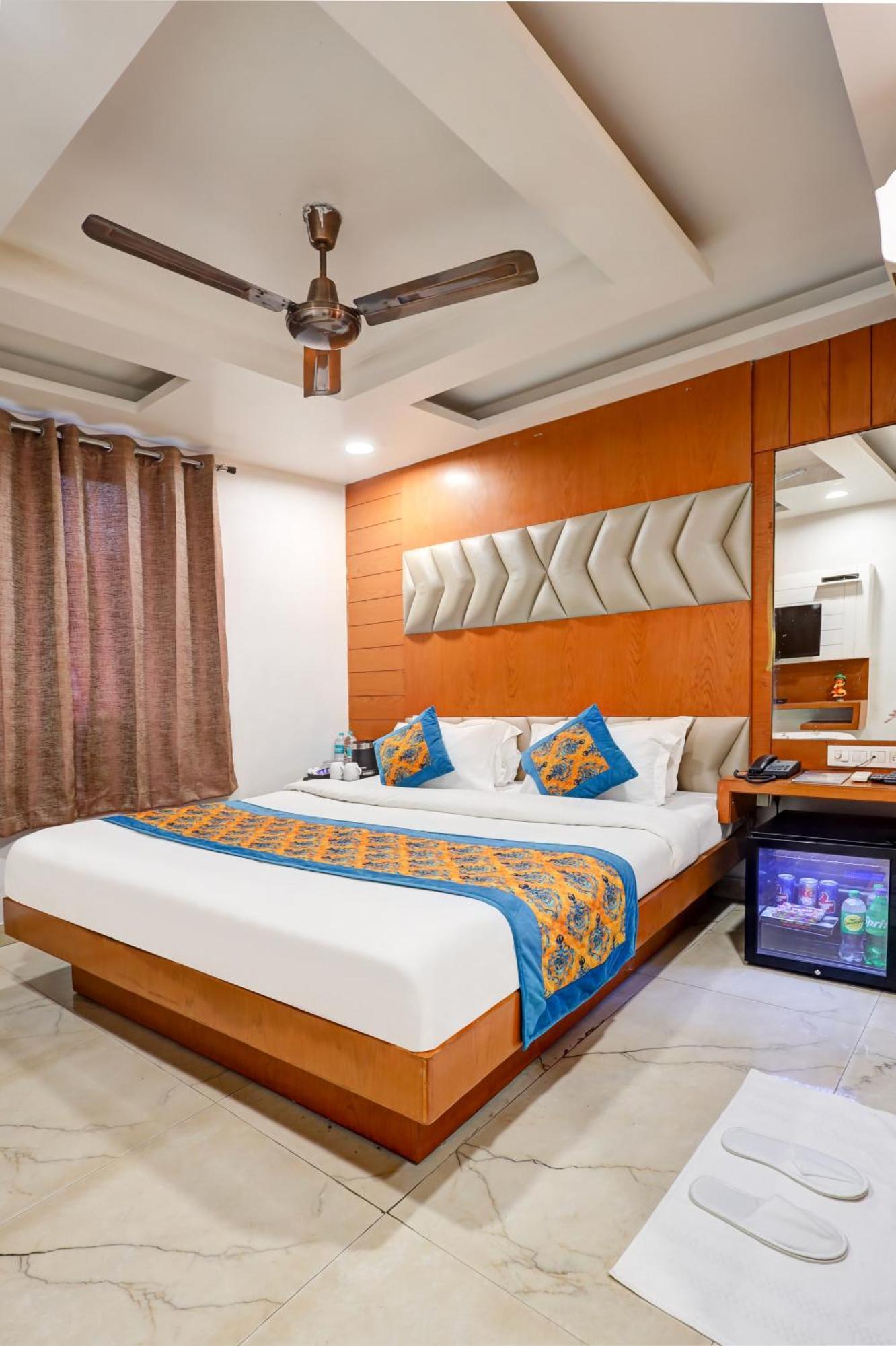 Hotel Tashkent Palace - Near New Delhi Railway Station Exterior foto